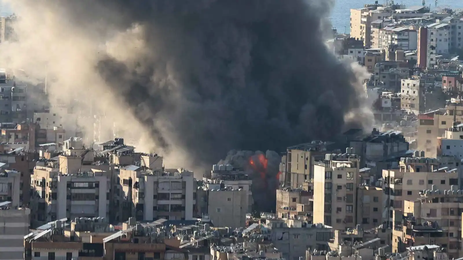 الجيش الإسرائيلي: استهدفنا قياديا كبيرا آخر في حزب الله