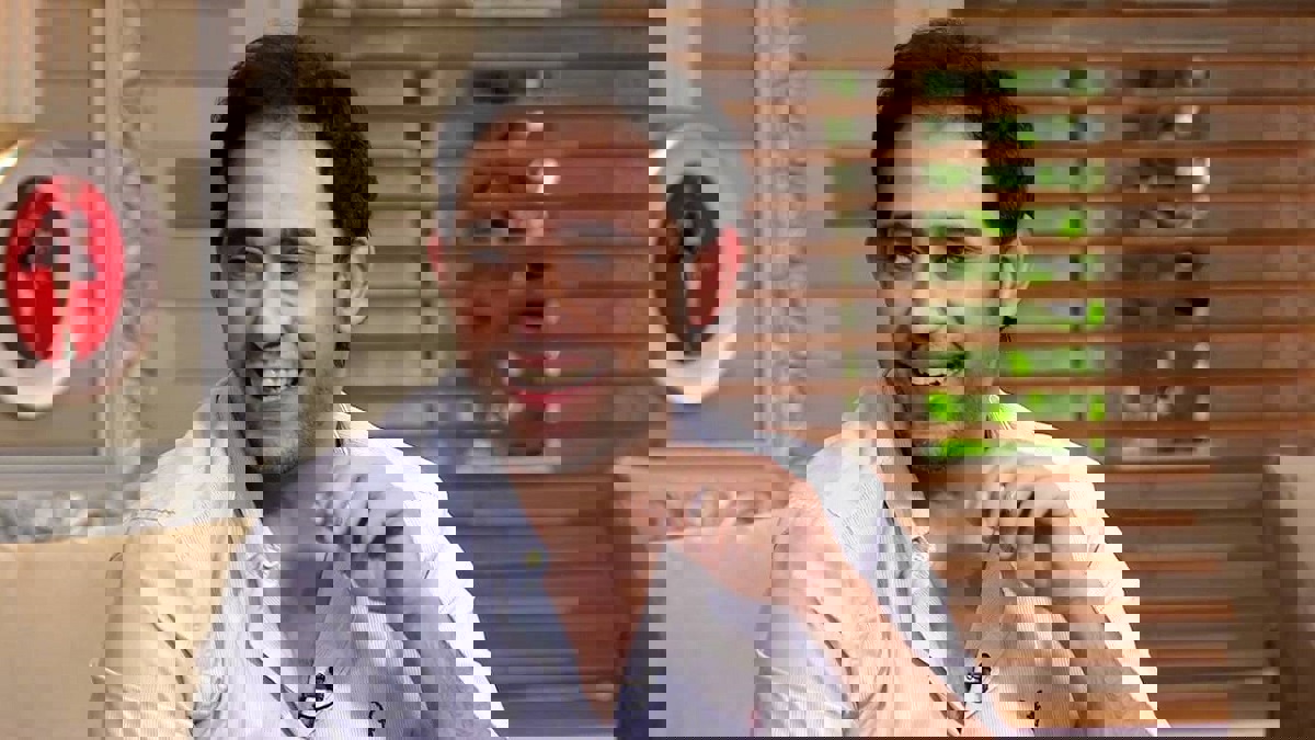 بعد 20 عامًا.. الفنان المصري عمرو مصطفى يعتزل التلحين