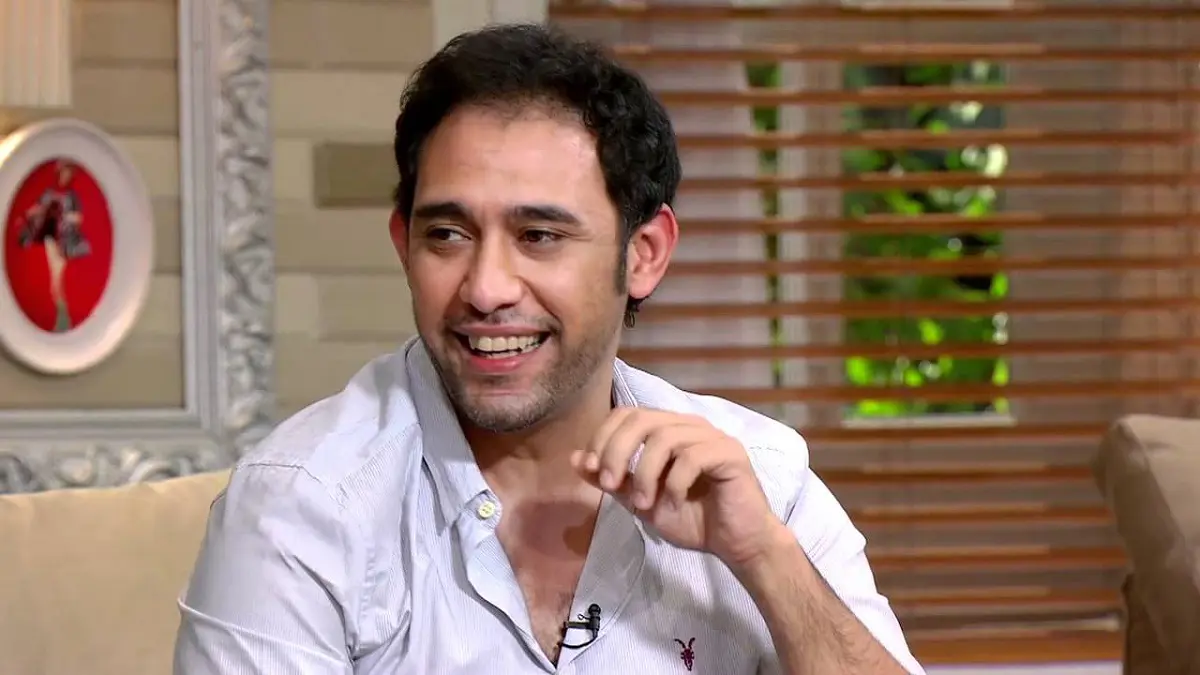 بعد 20 عامًا.. الفنان المصري عمرو مصطفى يعتزل التلحين