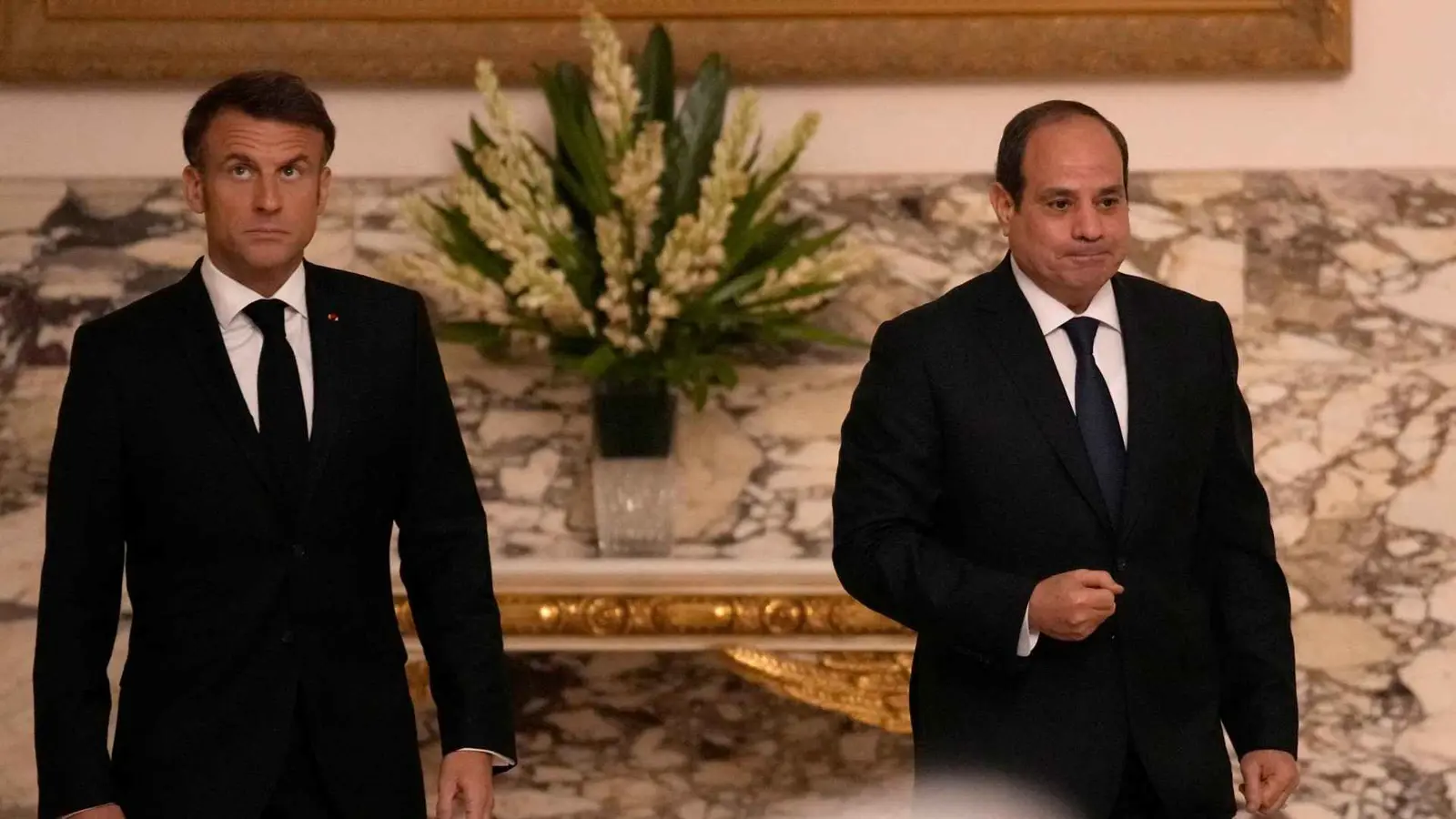 خلال زيارة ماكرون للقاهرة.. قمة ثلاثية مرتقبة حول غزة
