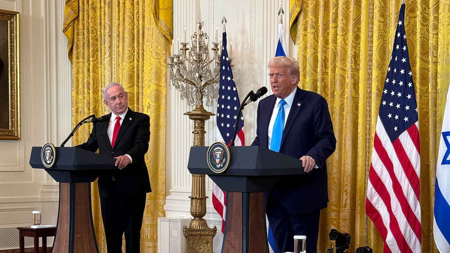 خبراء يكشفون سر "تسليم" ترامب ملف غزة للعرب