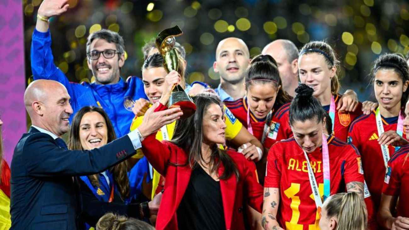 أفسدْتَ أسعد أيام حياتي.. هيرموسو تصدم رئيس الاتحاد الإسباني أثناء محاكمته