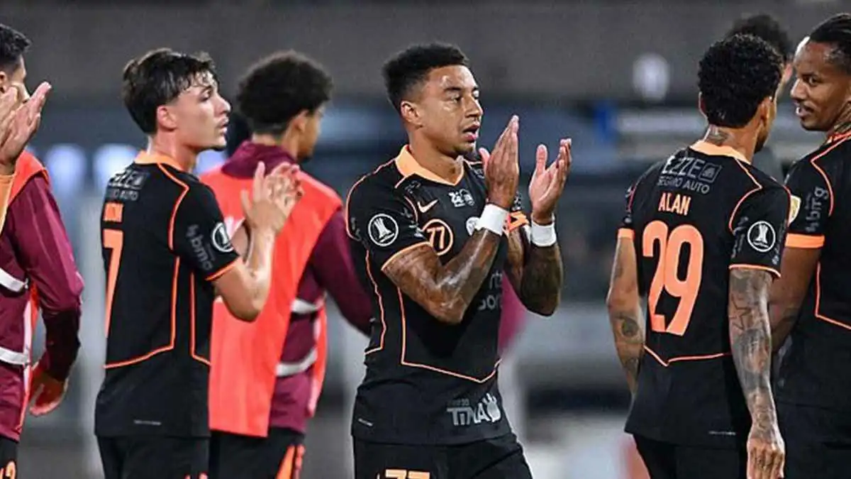 لينغارد يفتتح سجل أهدافه في البرازيل ويقود كورينثيانز لفوز ثمين (فيديو)