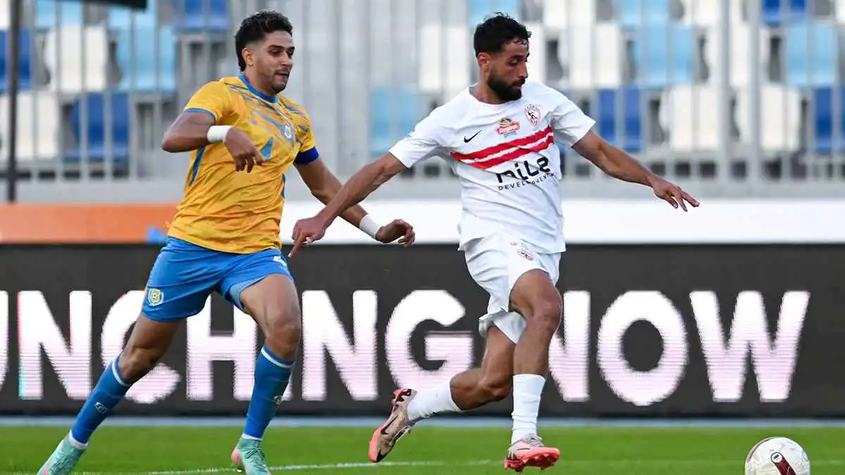 على الطريقة اليابانية.. تعليمات جون إدوارد تبهر مسؤولي ملعب مباراة الزمالك(صورة)