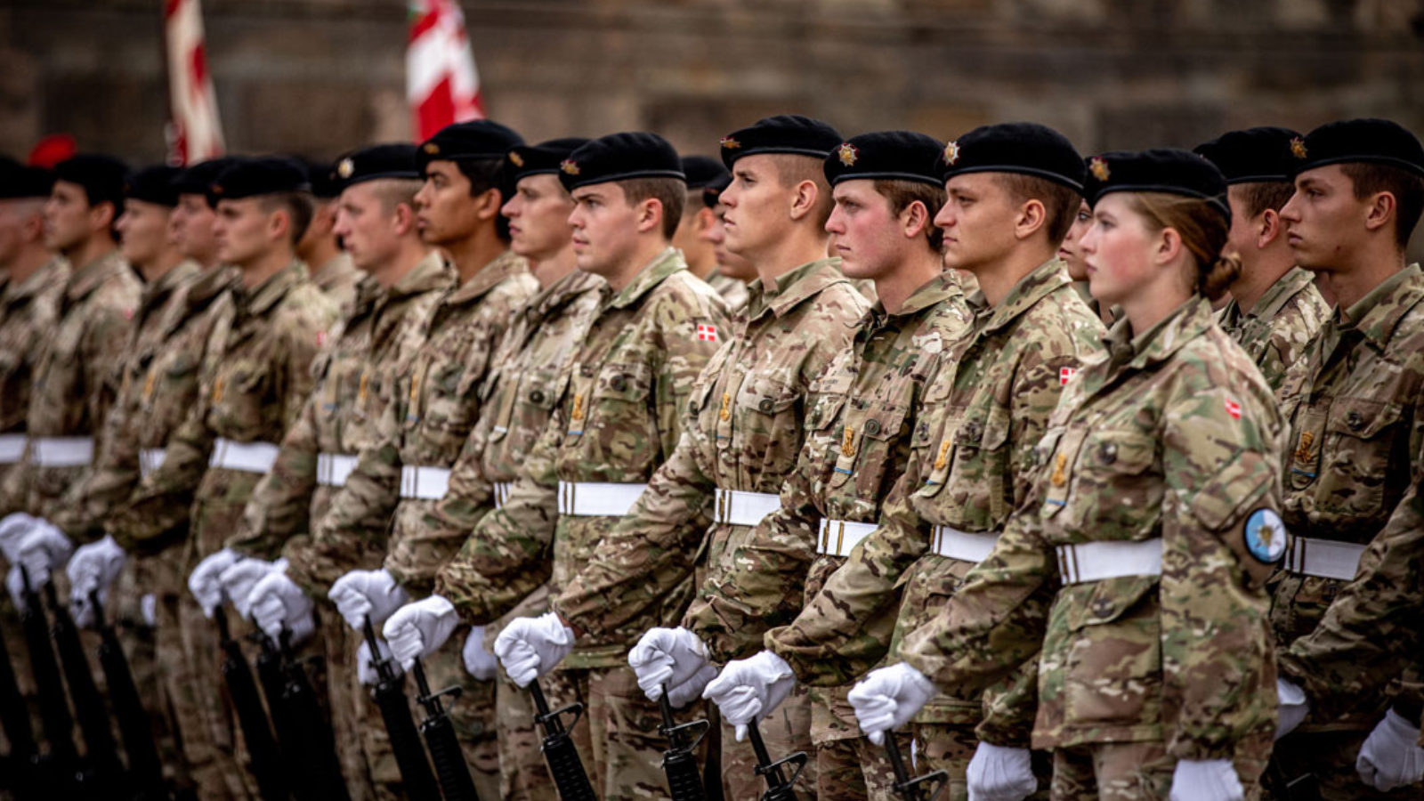 الدنمارك تعتزم إرسال جنود إلى مراكز تدريب في أوكرانيا