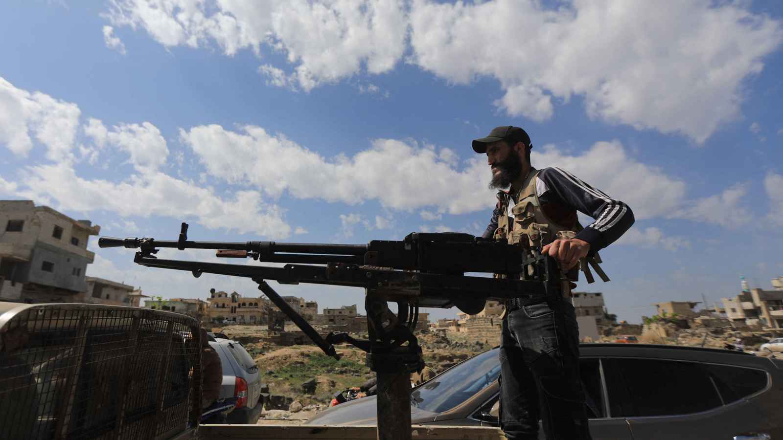 الجيش السوري يعلن توقف الاشتباكات الحدودية بطلب من لبنان