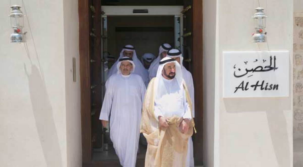 الشيخ سلطان القاسمي يفتتح حصن الشارقة