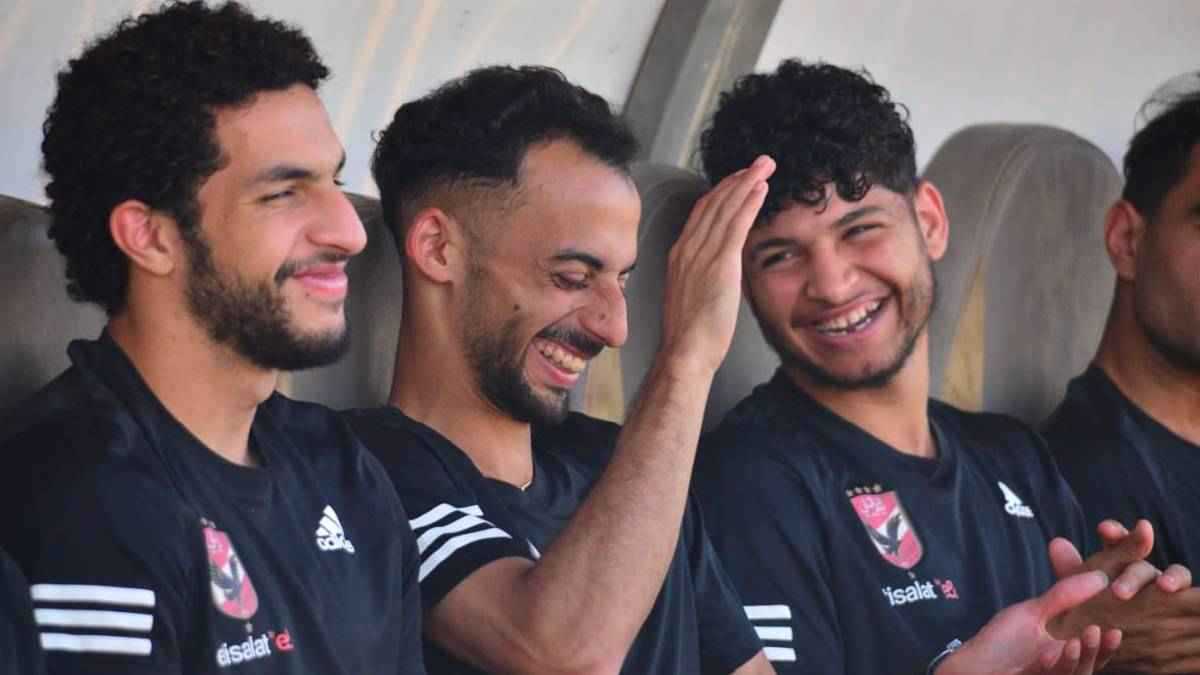 "يذهب بالغصب".. شوبير ينتقد إدارة الأهلي بسبب موقف أحمد عبد القادر