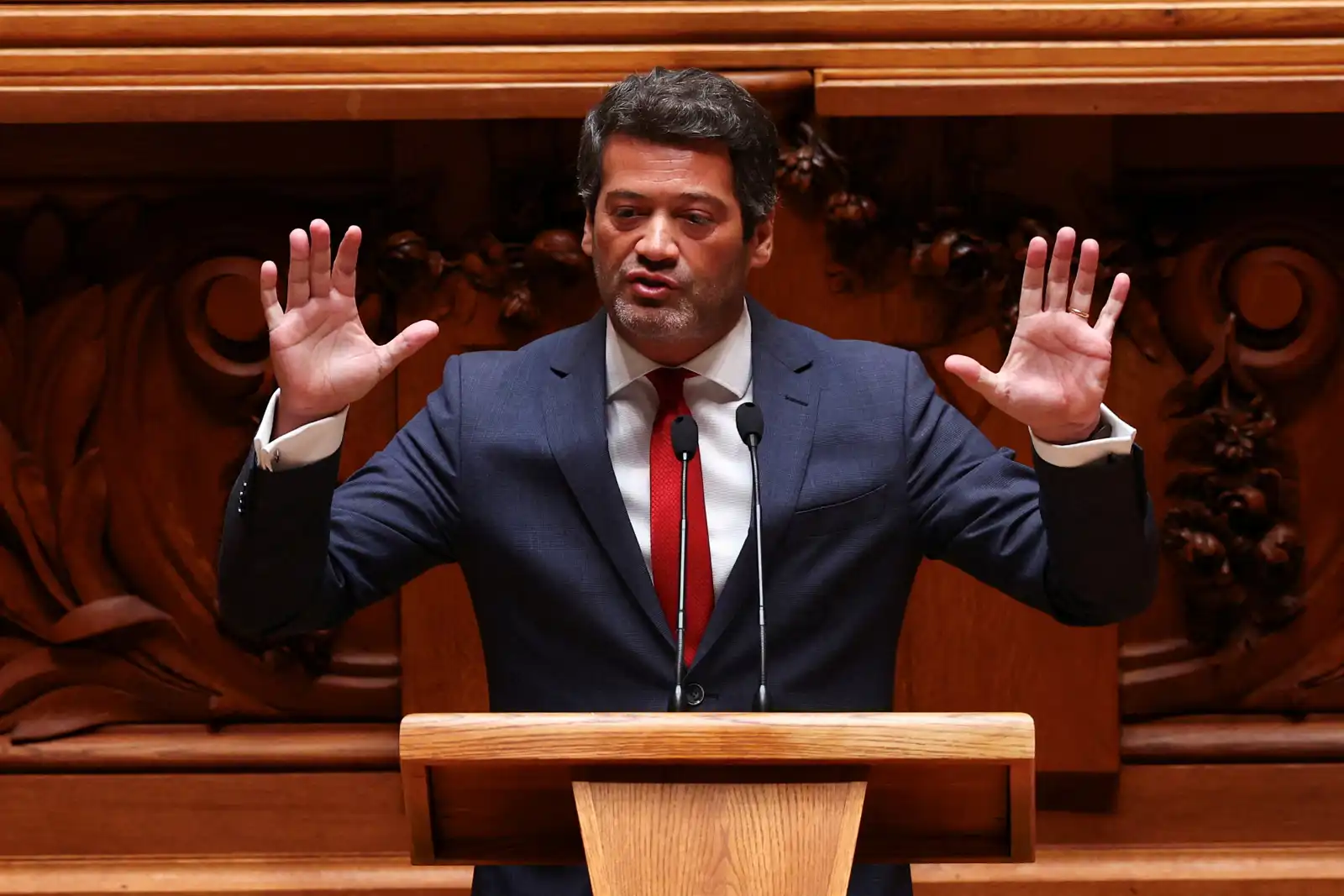 حزب تشيغا اليميني المتطرف في البرتغال 