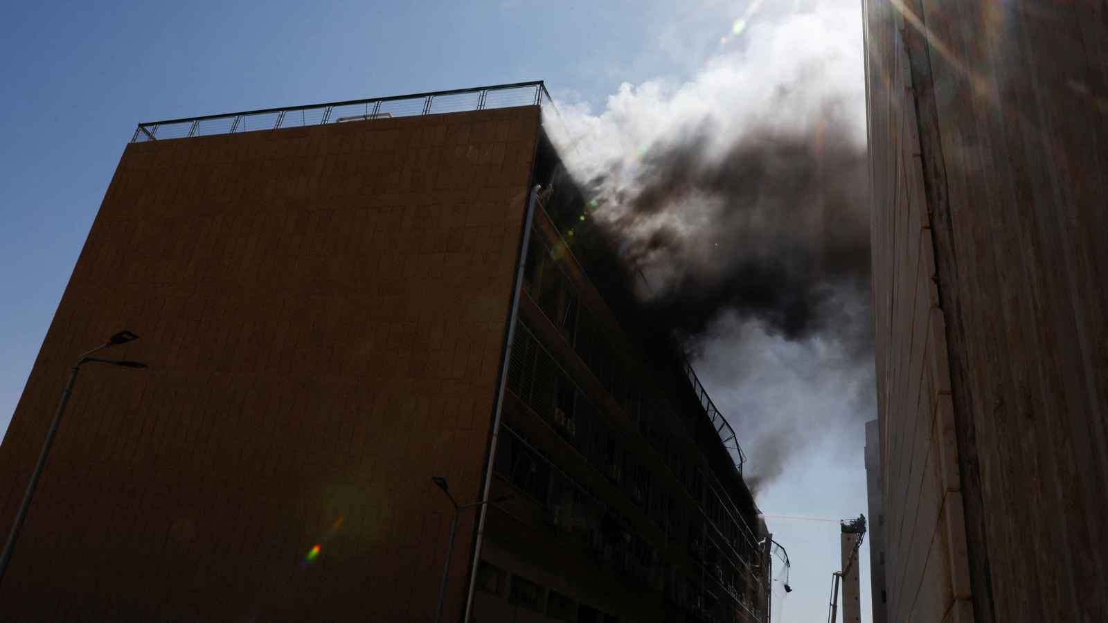 قصفته إيران.. ما حقيقة تسرب "مواد خطرة" من مستشفى سوروكا الإسرائيلي؟