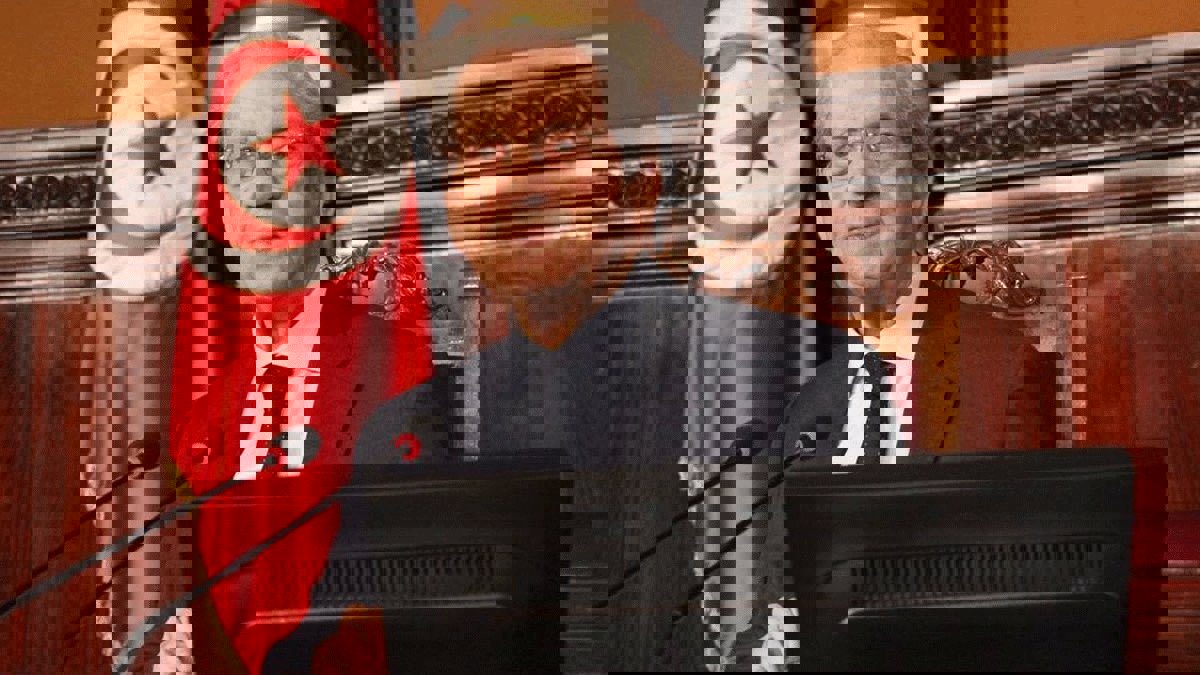 مصدر ينفي لـ"إرم نيوز" وفاة الرئيس التونسي السابق محمد الناصر