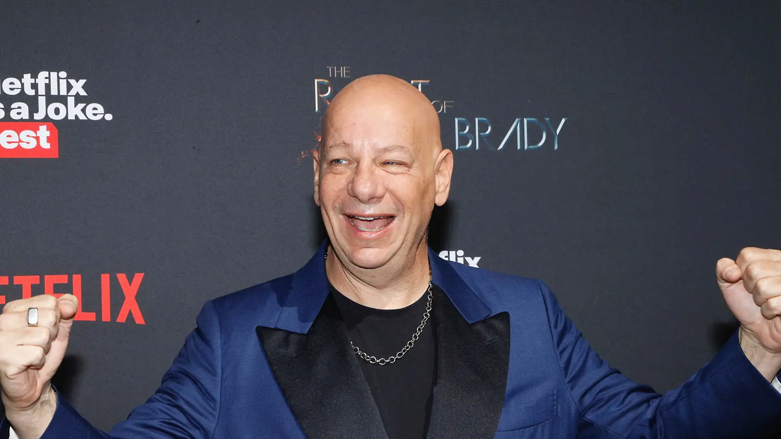 بسبب "آيس كريم".. الممثل الكوميدي جيف روس يتعرض لوعكة صحية (صور)