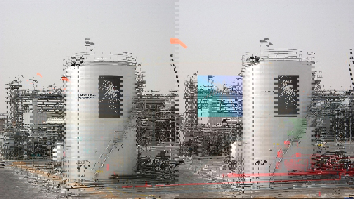 توجه لدى أرامكو السعودية بزيادة مليوني برميل نفط للهند شهريًا