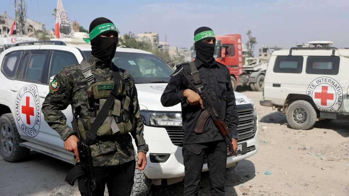 وفد من حماس يصل القاهرة لبحث وقف إطلاق النار في غزة