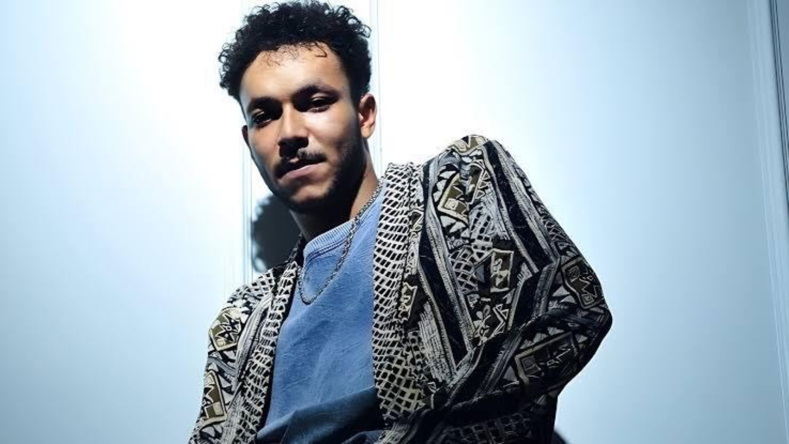 ويجز يهاجم رامي صبري.. ما تفاصيل الخلاف؟