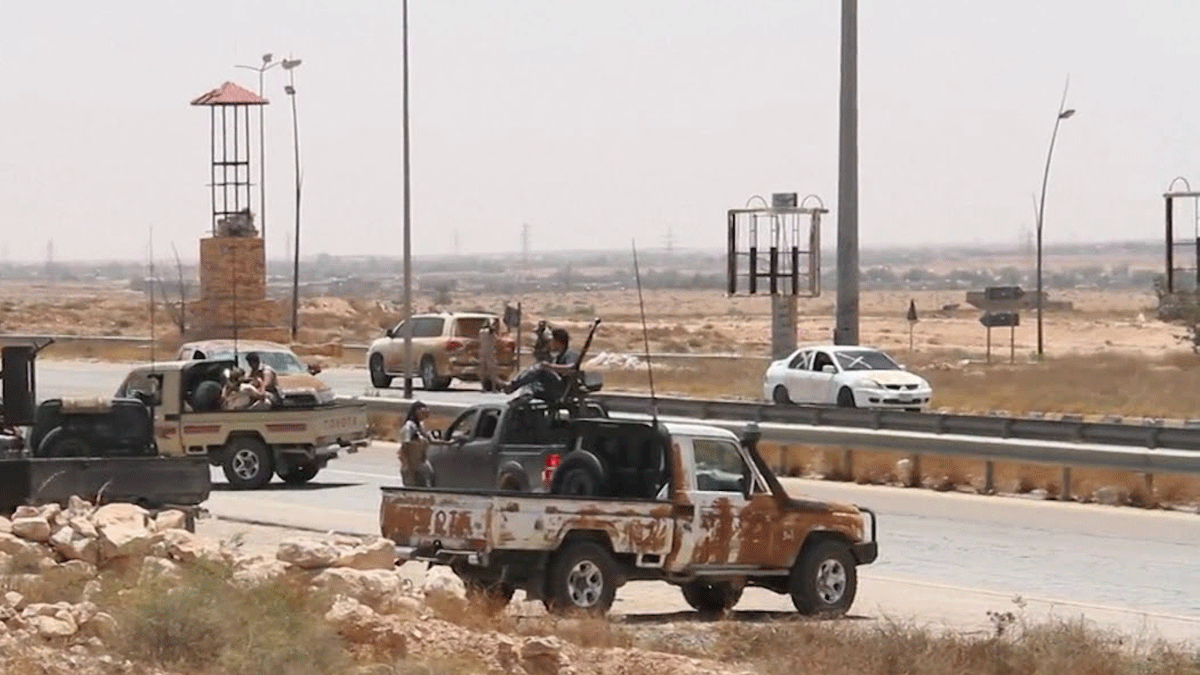 بهدف ضمان وضع المدينة خلال الفترة المقبلة.. وفد من مصراته يلتقي حفتر في بنغازي