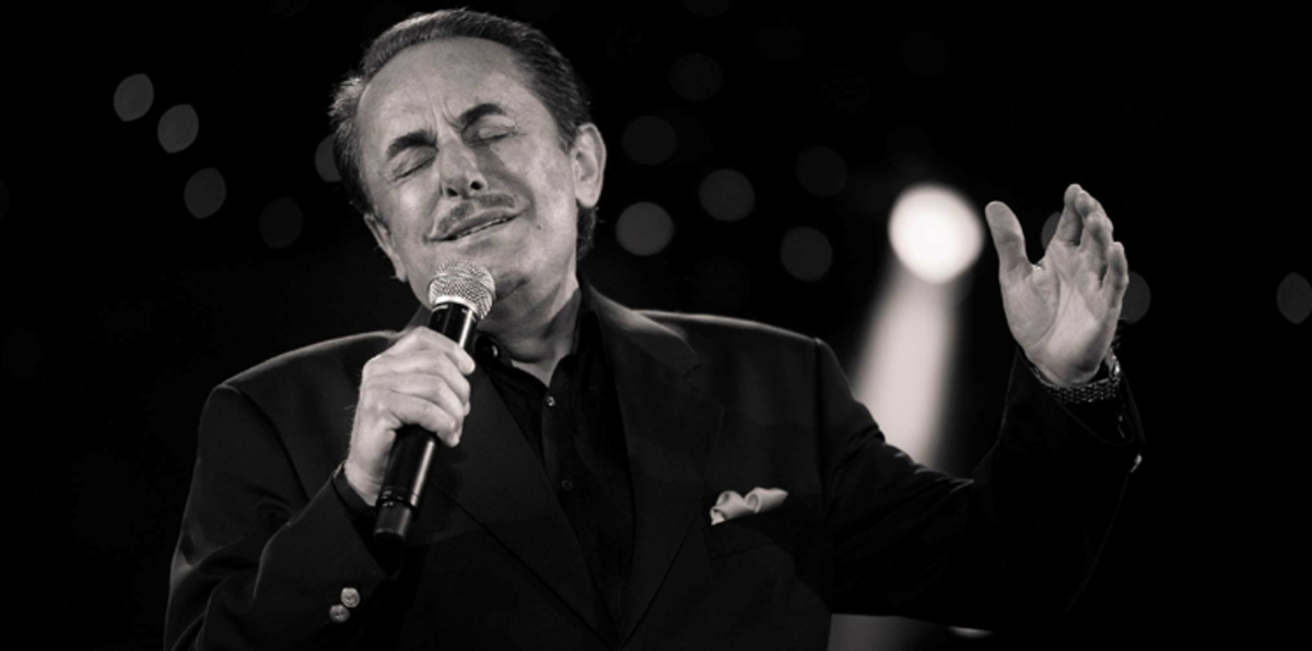 على وقع موسيقاه وأغانيه.. اللبنانيون يُشيّعون جثمان ملحم بركات (صور وفيديو)