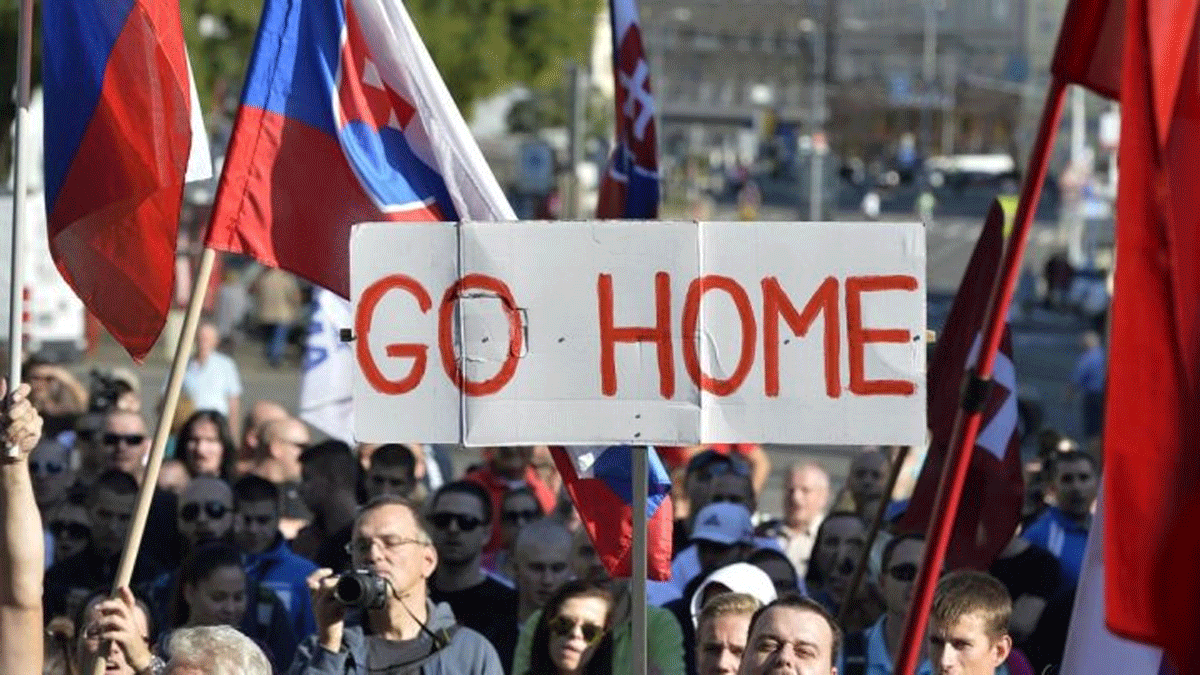 الاستخبارات البلجيكية: اليمين المتطرف في أوروبا الغربية يسلّح عناصره