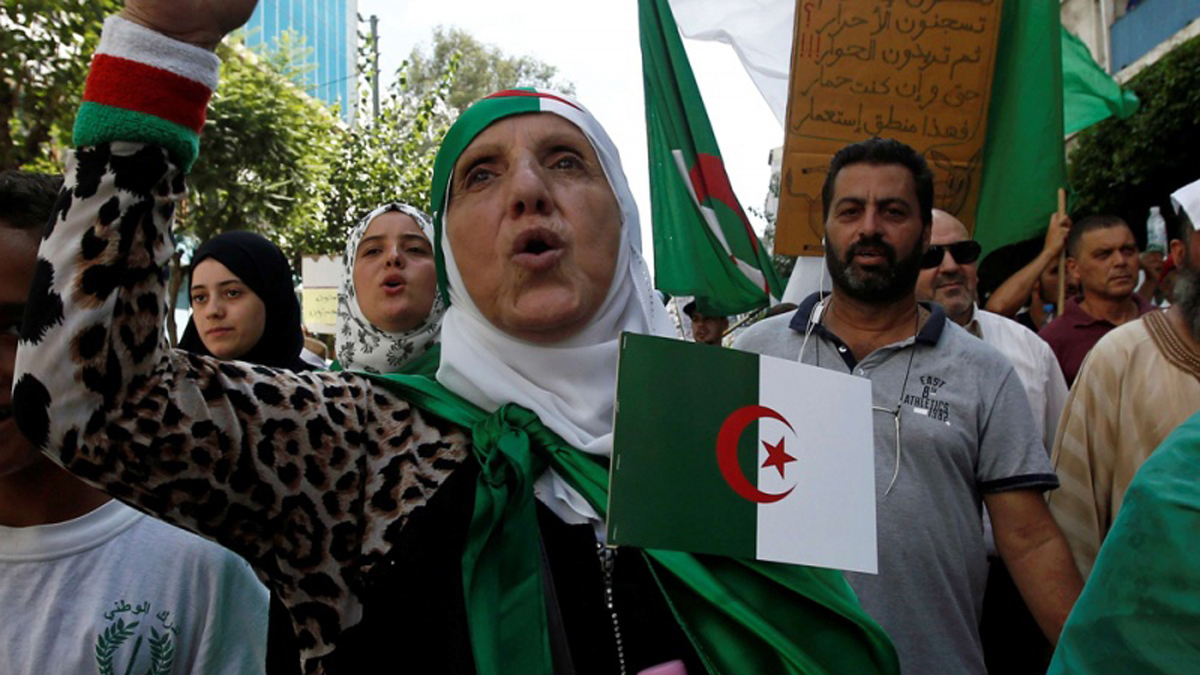 الجزائر ونهاية المرحلة الانتقالية