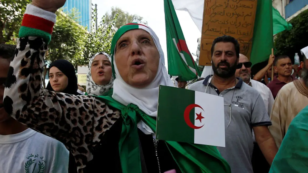 الجزائر ونهاية المرحلة الانتقالية