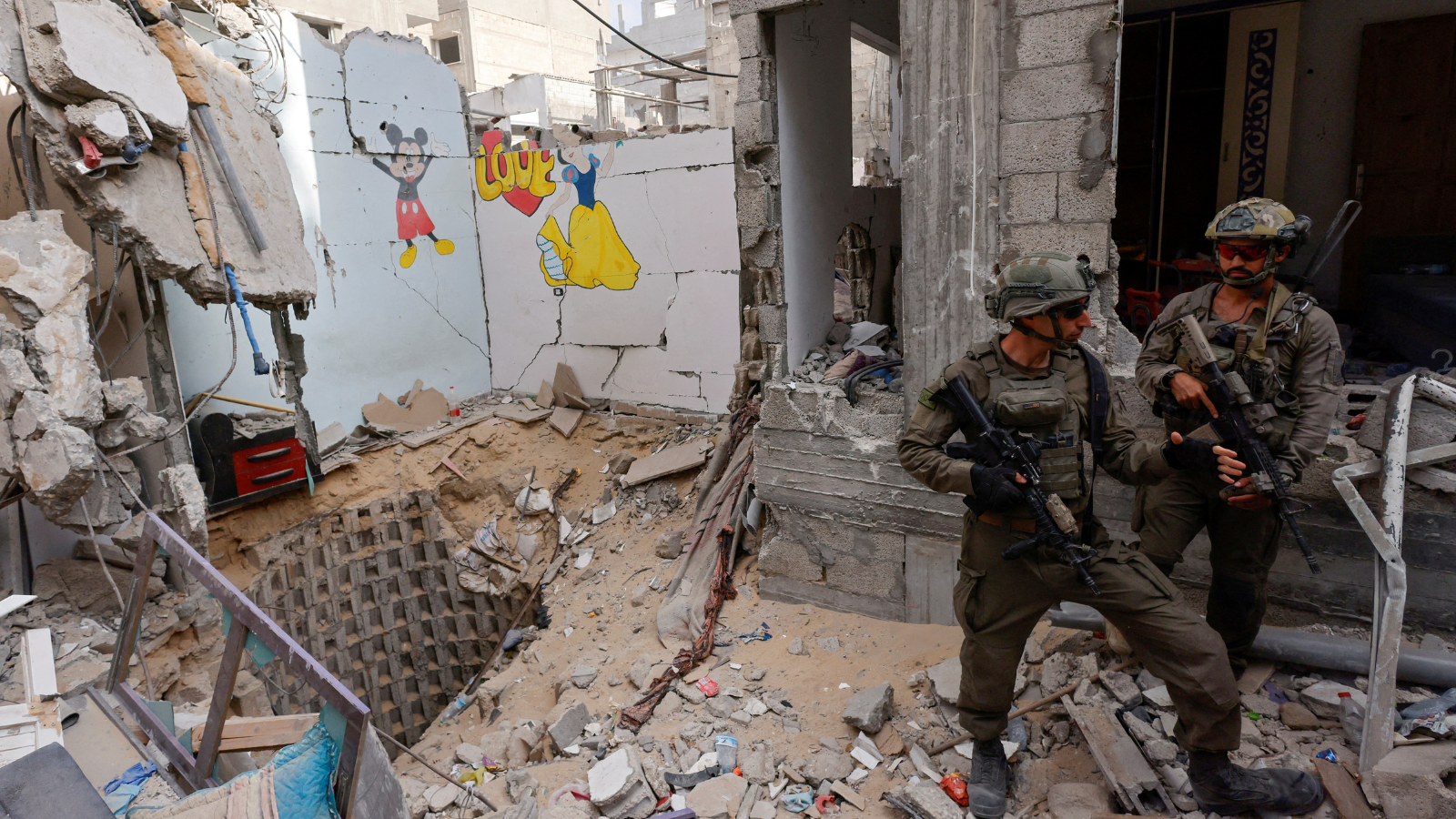 تقديرات إسرائيلية تكشف تراجع أعداد المختطفين "الأحياء" في غزة