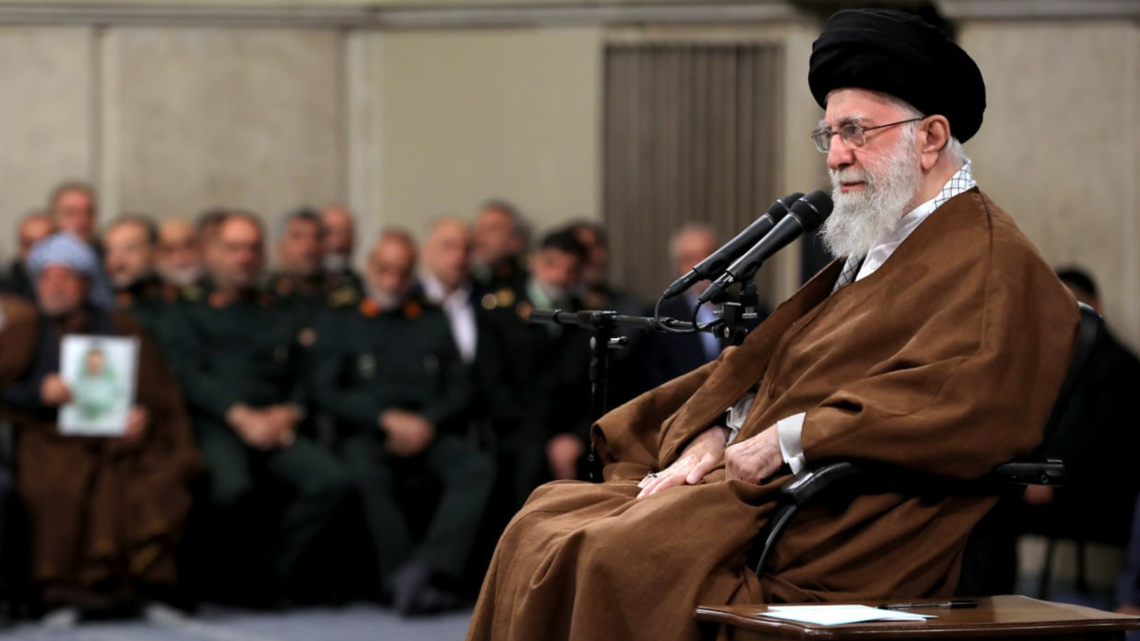 خامنئي يدعو إلى "تحالف عسكري عالمي" ضد إسرائيل