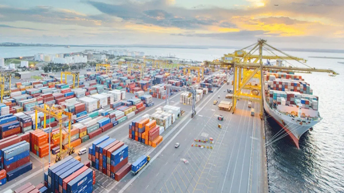 اتساع فائض الاتحاد الأوروبي من تجارة السلع مع أمريكا والعجز مع الصين