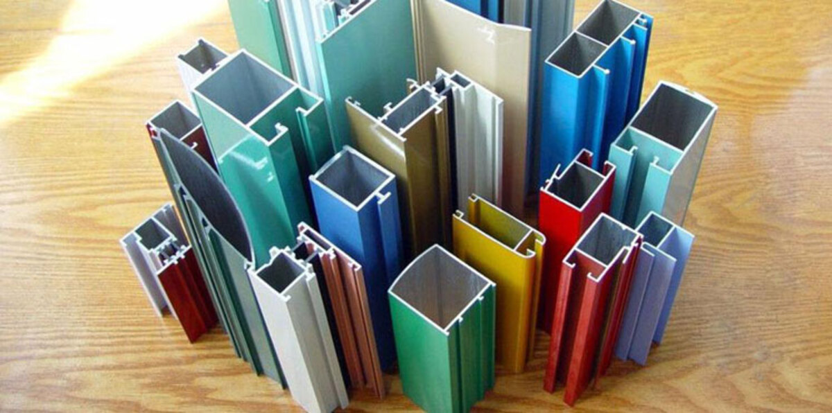 الألمنيوم يتراجع لأدنى مستوى في شهر وتوقعات برفع الفائدة الأمريكية