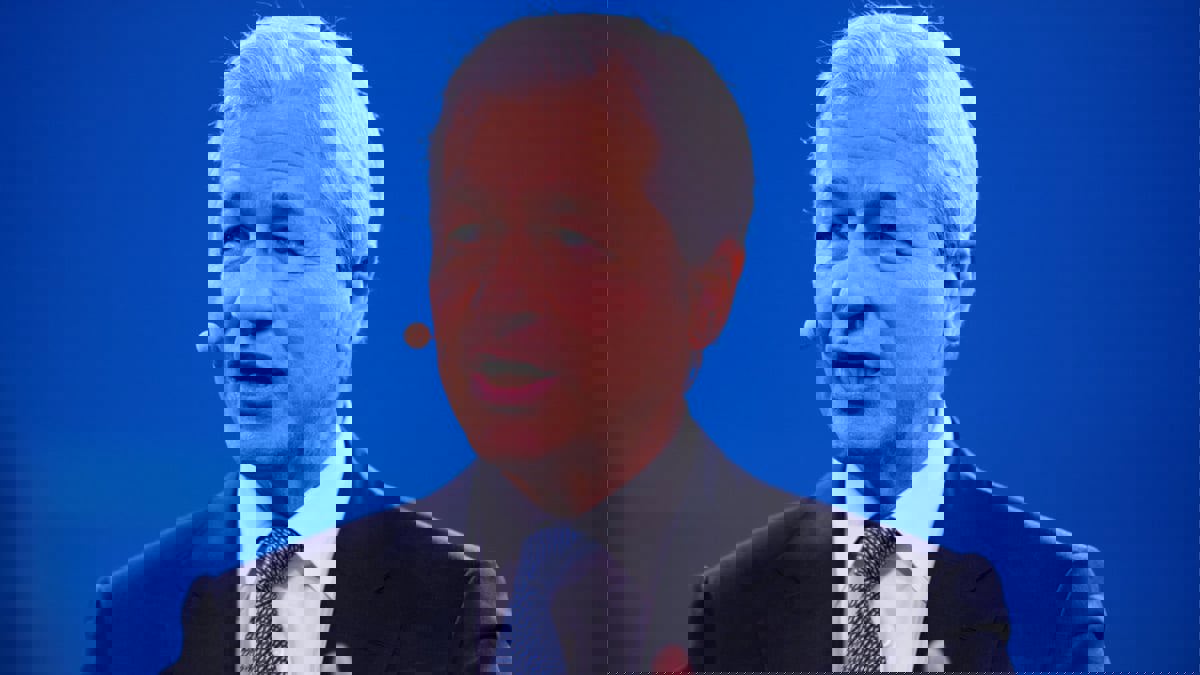 "جيه.بي مورجان": التوترات السياسية تثير القلق أكثر من الركود المحتمل بأمريكا