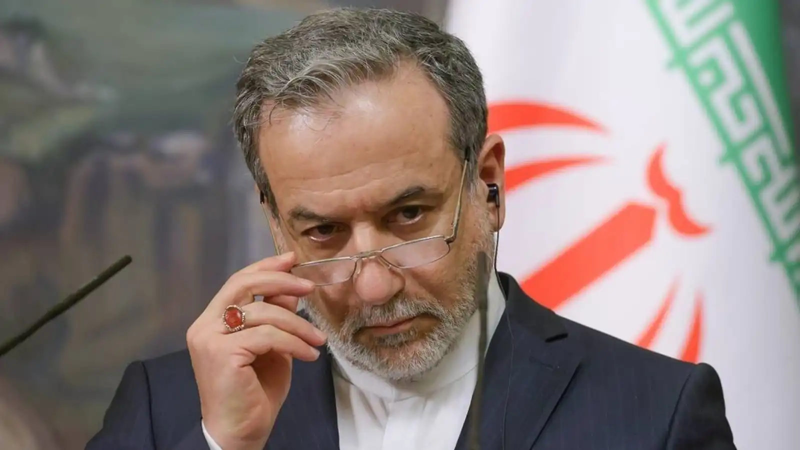 أول تعليق إيراني على قرار حصر السلاح بيد الدولة اللبنانية