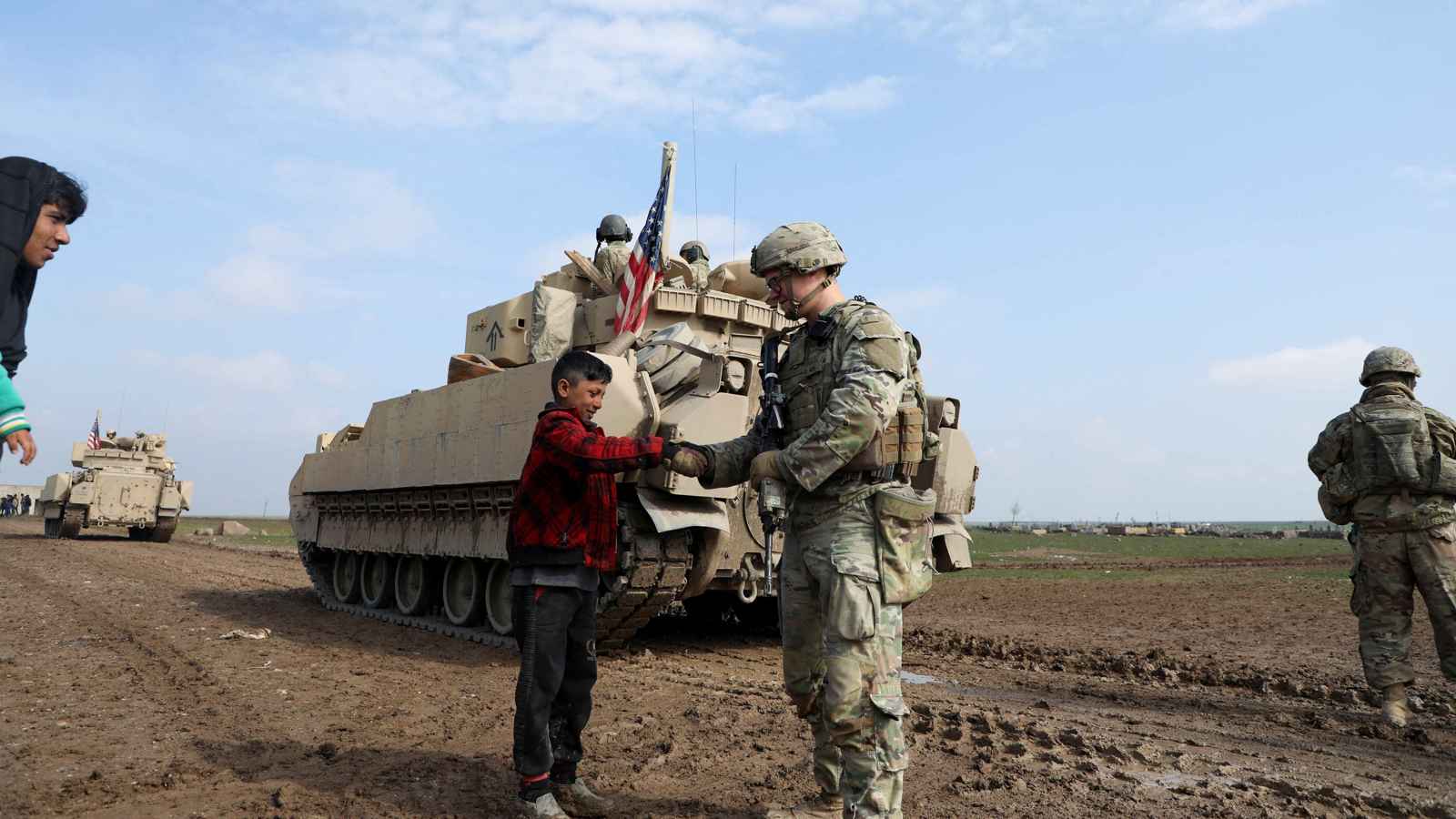 تخفيض القوات الأمريكية في سوريا.. صفقة أم إجراء روتيني؟