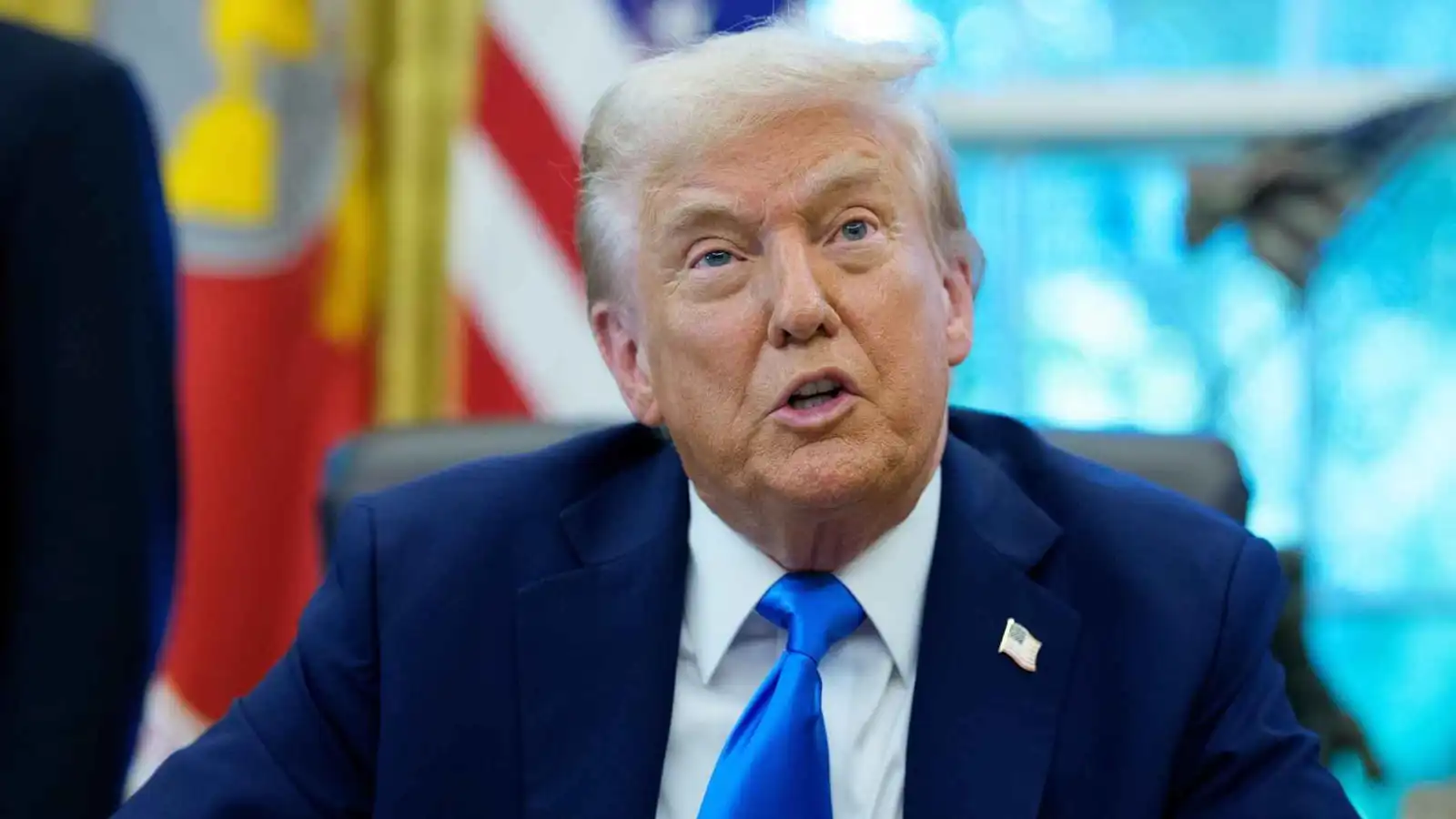 وقف أسلحة لتايبيه وصفقات مع بكين.. هل بدأ ترامب بـ"بيع" تايوان؟