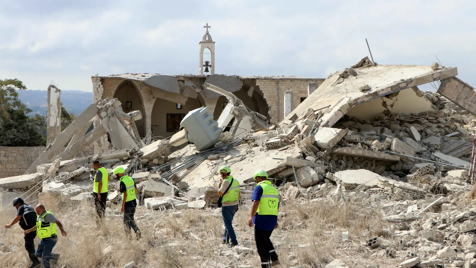 إنذار إسرائيلي عاجل لسكان بعلبك بـ"الإخلاء فوراً" (فيديو)