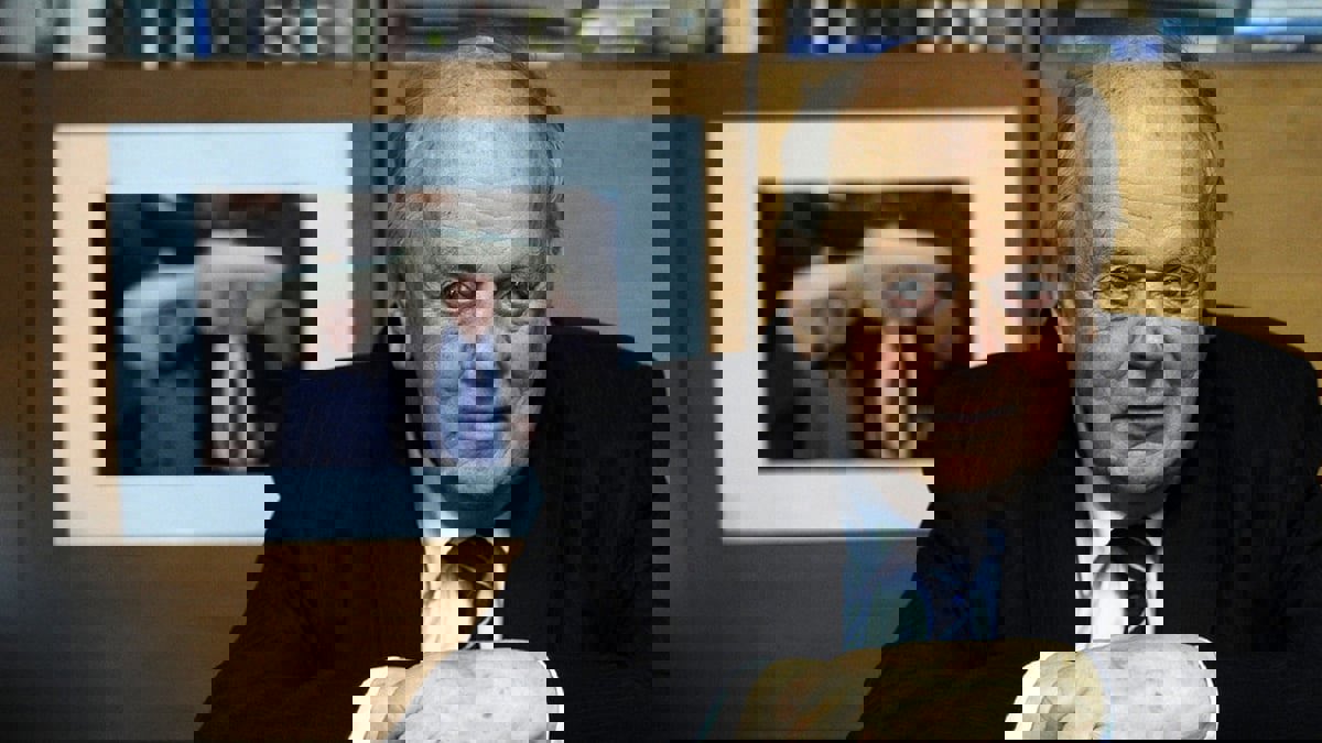 وفاة زعيم روسيا البيضاء شوشكيفيتش الذي أبلغ غورباتشوف بنهاية الاتحاد السوفيتي