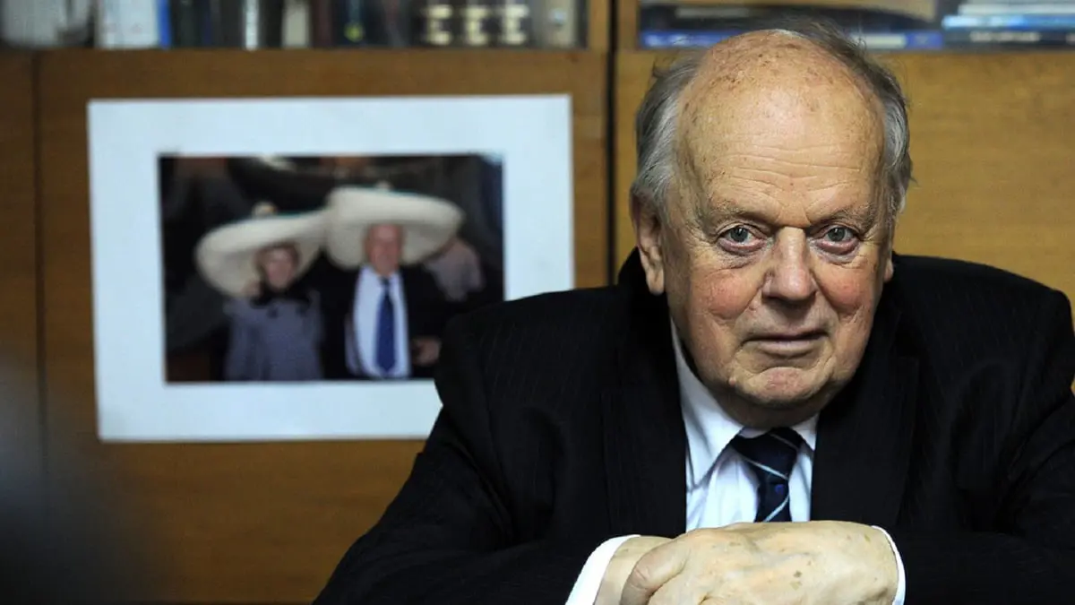 وفاة زعيم روسيا البيضاء شوشكيفيتش الذي أبلغ غورباتشوف بنهاية الاتحاد السوفيتي