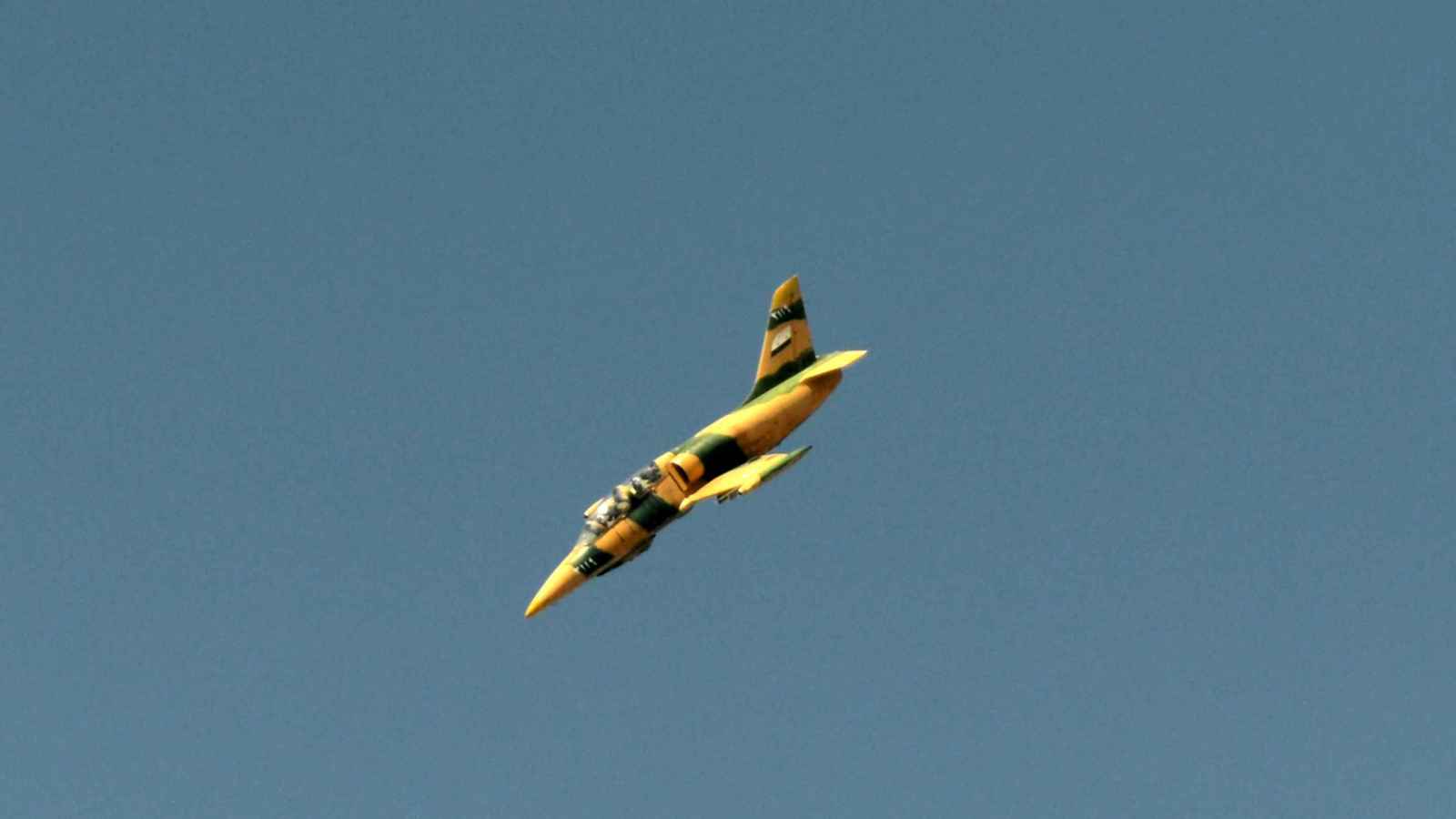 غارات عنيفة تستهدف معاقل الفصائل المسلحة بريف حلب