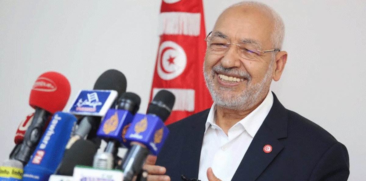 انضمام شيوعي لحركة النهضة الإسلامية يثير جدلاً واسعًا في تونس