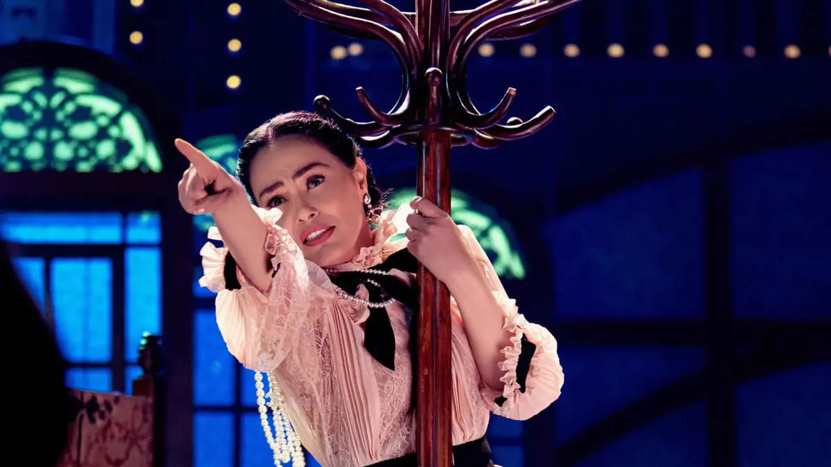 أول تعليق من شيريهان بعد نجاح عودتها للفن بعرض "كوكو شانيل"