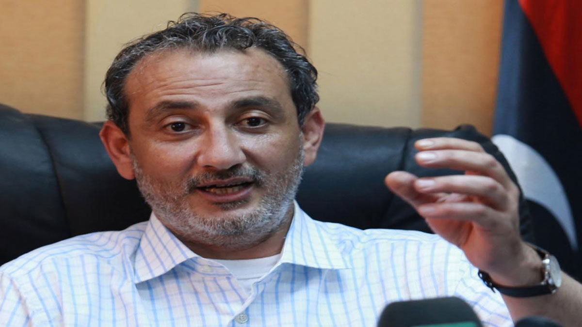 وزير دفاع الوفاق الليبية السابق يطالب السراج بإعادته إلى منصبه