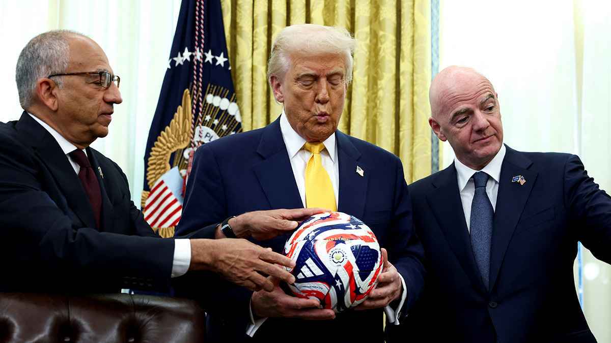 "سيجعلها أكثر إثارة".. ترامب يتحدث عن التوترات مع كندا والمكسيك قبل مونديال 2026