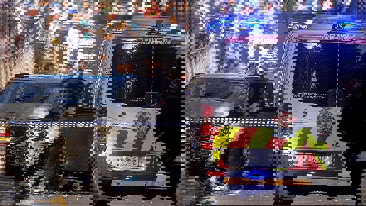 أسترالي يصدم عدة سيارات ويطعن أحد المارة في سيدني ثم ينتحر