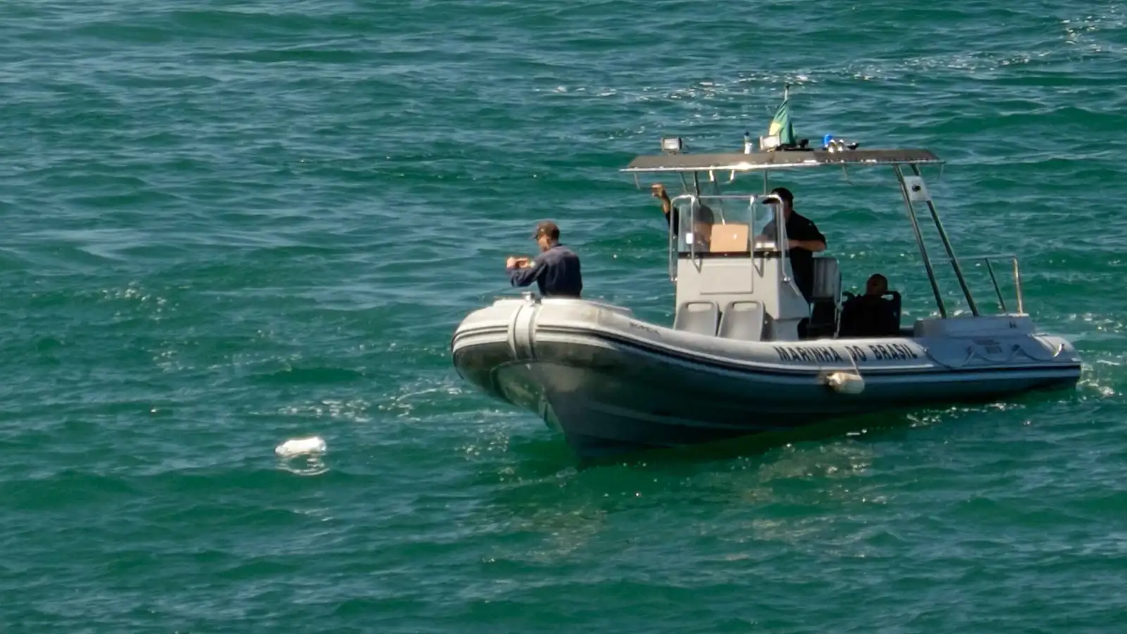 تركها أصدقاؤها وغادروا.. وفاة "غامضة" لمؤثرة على شاطئ برازيلي (صور)