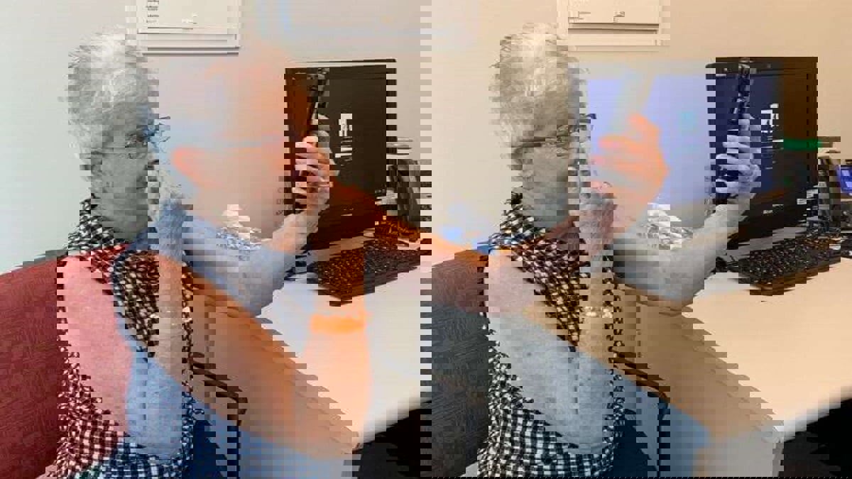 في دقائق.. باحثون يطورون أداة لتشخيص السكتات الدماغية باستخدام هاتف ذكي