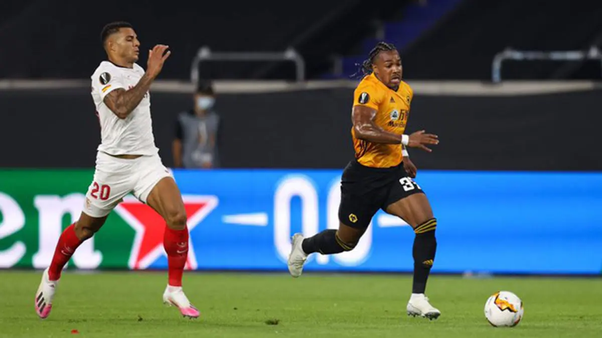 مباراة وولفرهامبتون ضد إشبيلية.. انطلاقة مذهلة من آداما تراوري تنتهي بركلة جزاء ضائعة (فيديو)