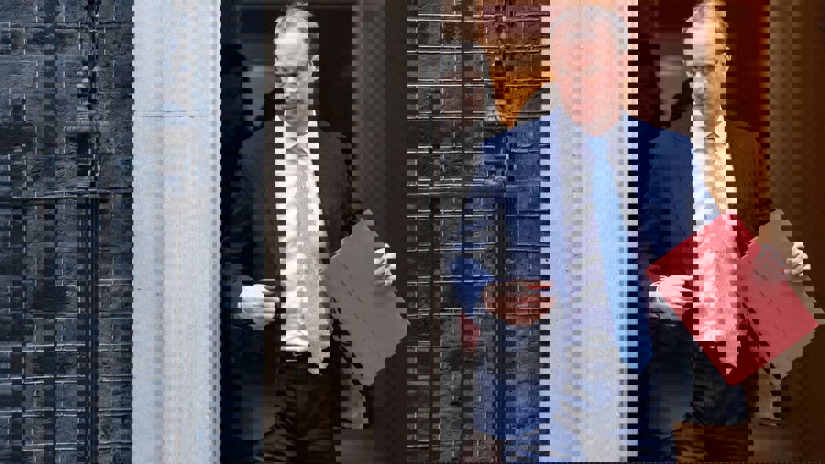 وزير الخارجية البريطاني راب يتولى وزارة العدل ويصبح نائبا لرئيس الوزراء