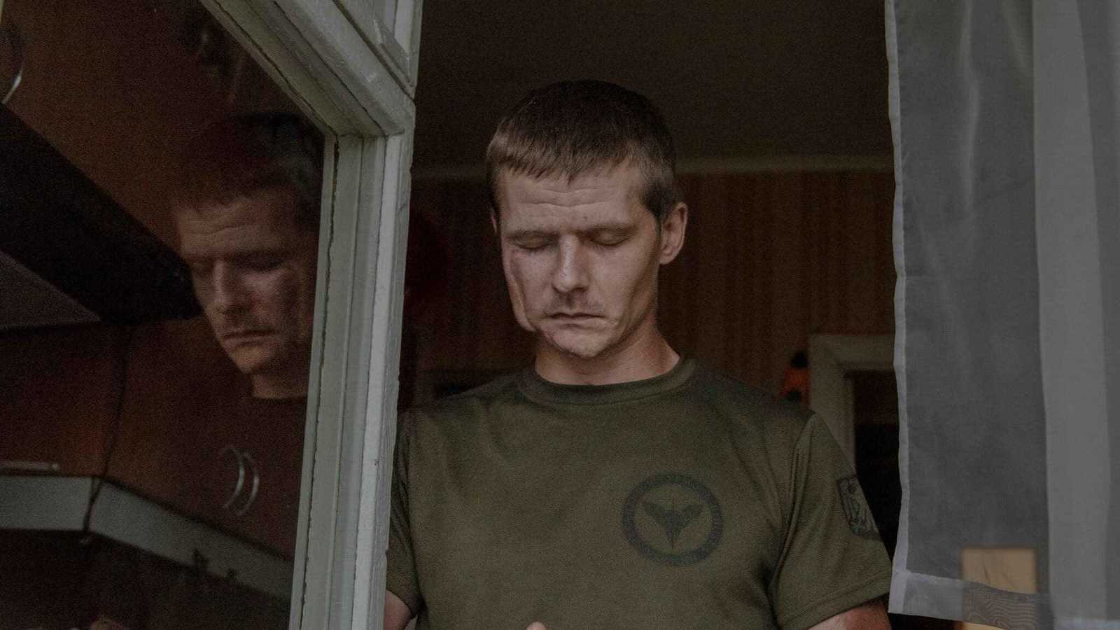 صور صادمة.. الأسلحة الحديثة تشوّه وجوه الأوكرانيين