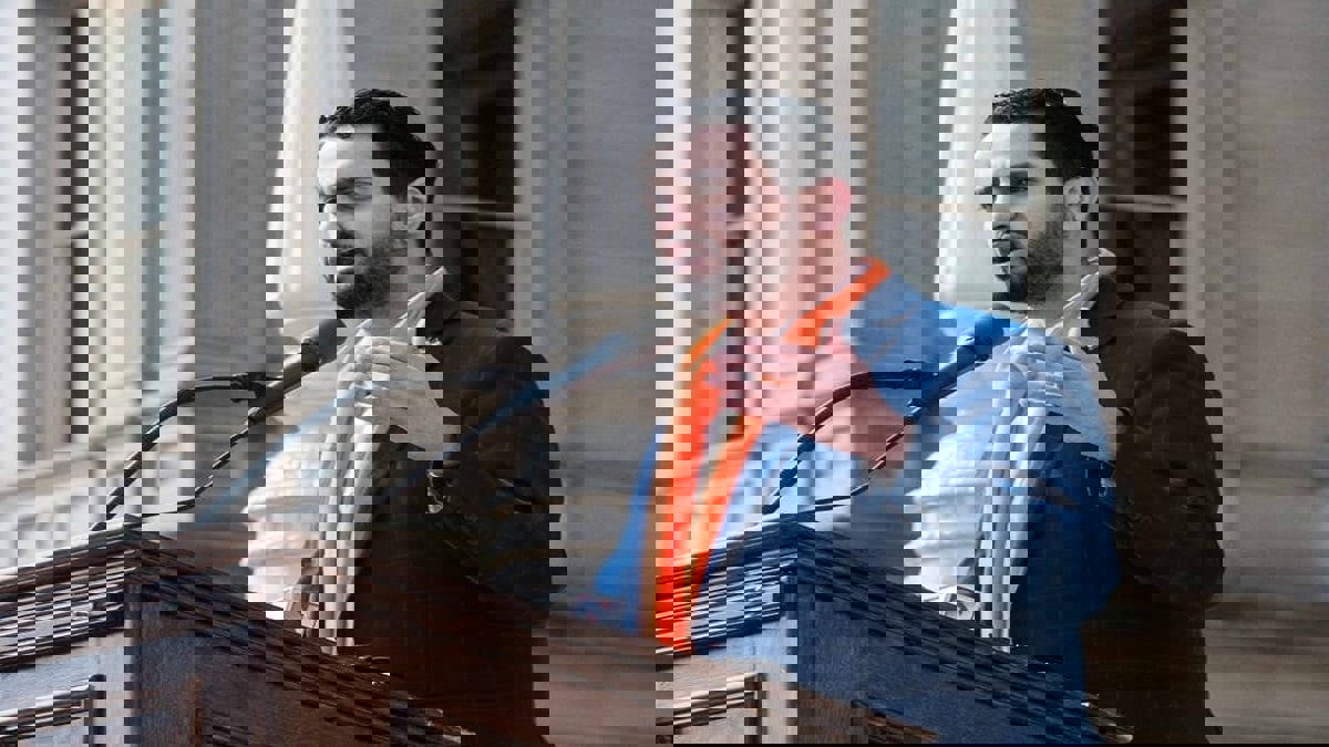 إبراهيم عيّاش.. أول يمني يفوز بعضوية الكونغرس الأمريكي