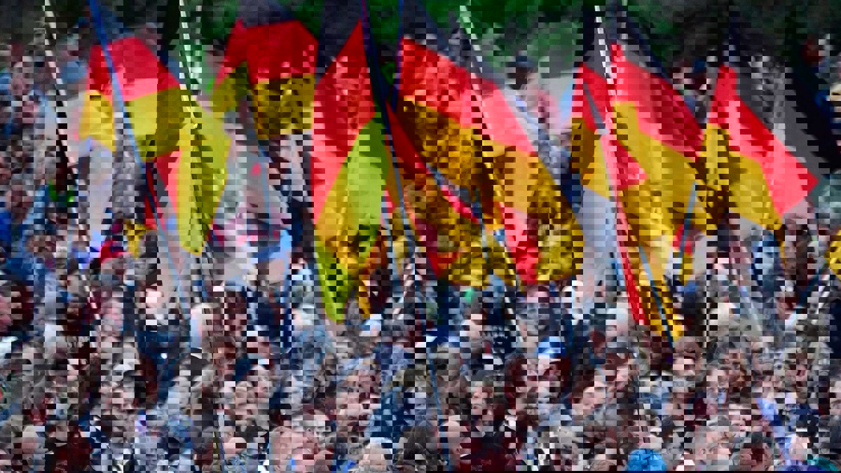 اليمين المتطرف ينسف الديمقراطية في ألمانيا بـ"التدمير البناء"