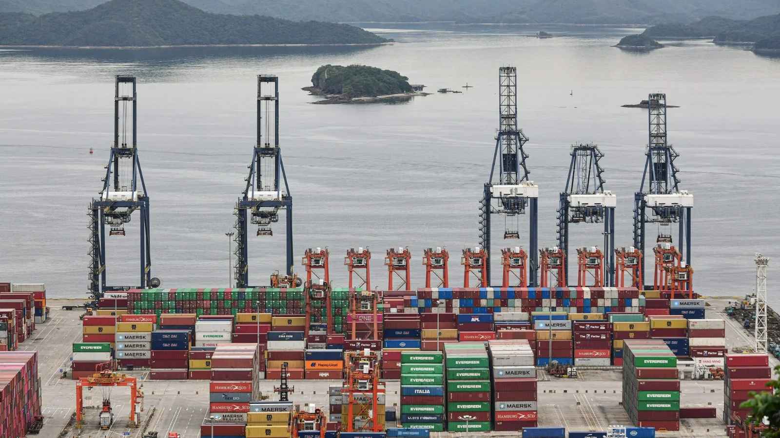 32 % ارتفاع صادرات الصين إلى الولايات المتحدة في يونيو