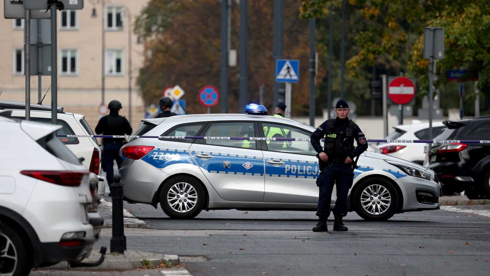 إنقاذ امرأة احتُجزت 27 عامًا داخل منزل والديها